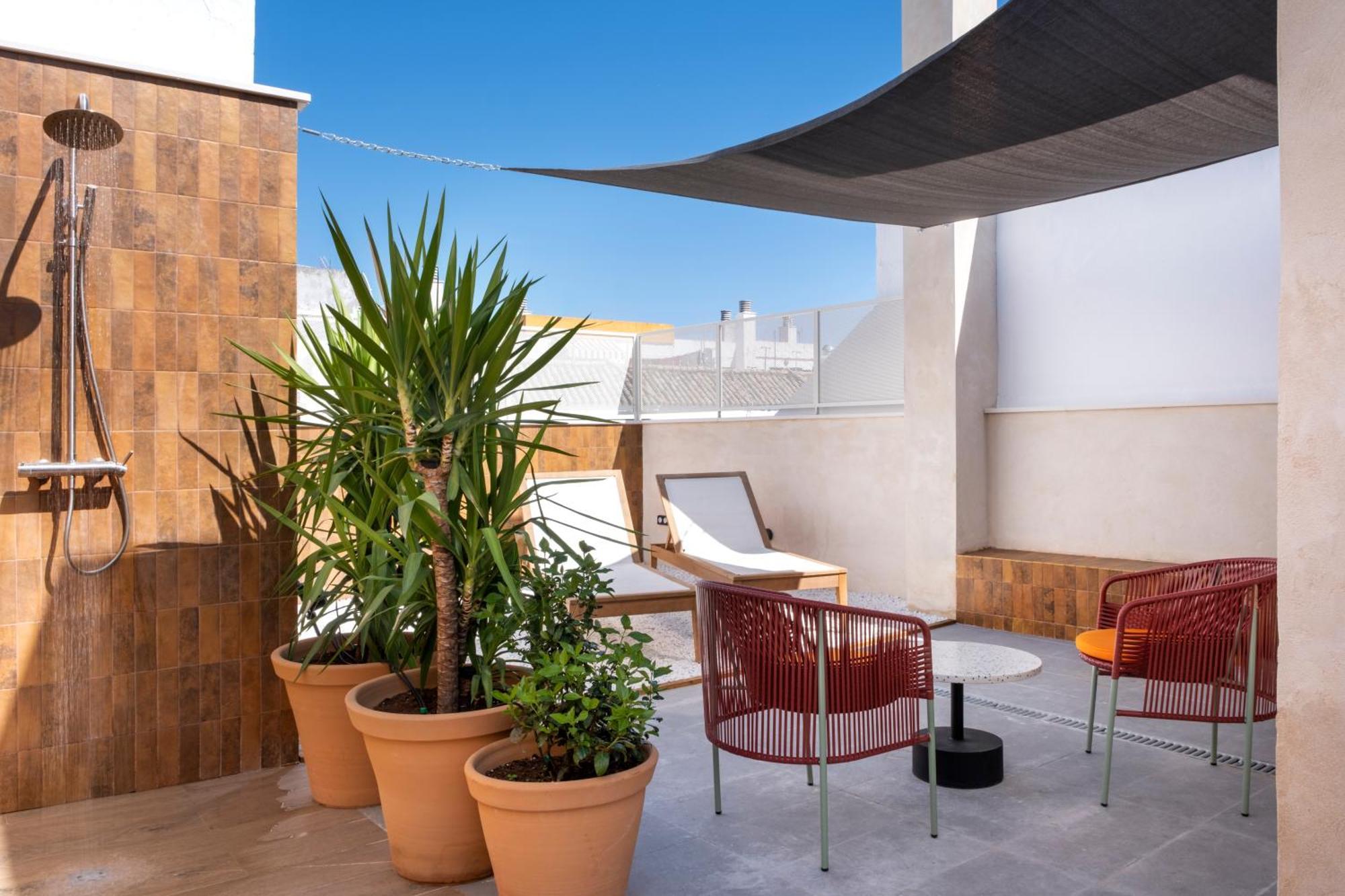 Rincones De Lola - Castilla 91 - Shared Jacuzzi Villa Sevilla Buitenkant foto
